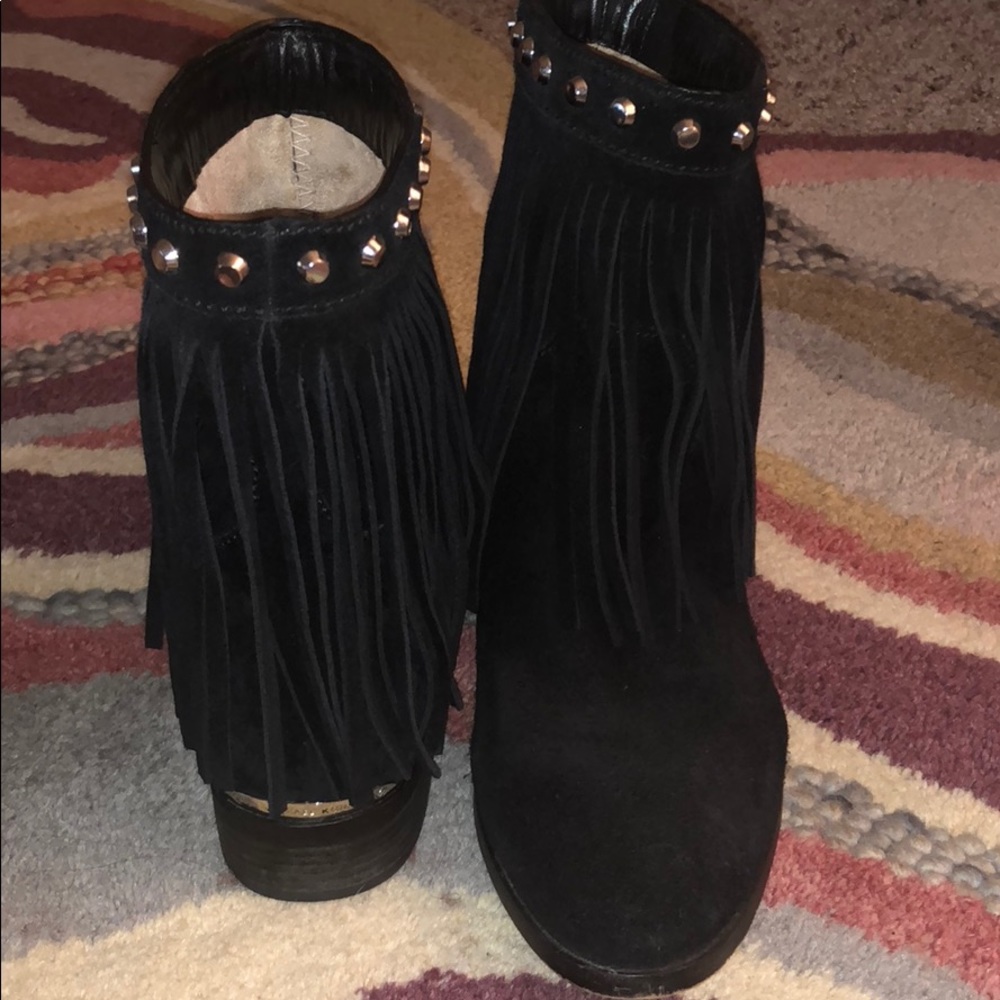 Michael Kors 7.5 fringe boot